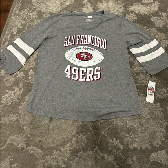 NFL Tops - 49ers Official NFL Team Apparel Women’s 3/4 sleeve V neck shirt- NWT 2XL